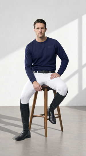 Mens Sweatshirt in solid navy cotton-blend fabric, with a crew neckline, long sleeves and a subtle chest logo.